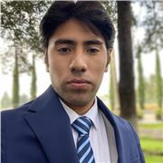 Profesor de Educación Física con experiencia en la práctica del deporte, manejo de idioma inglés y conocimientos de terapéutica